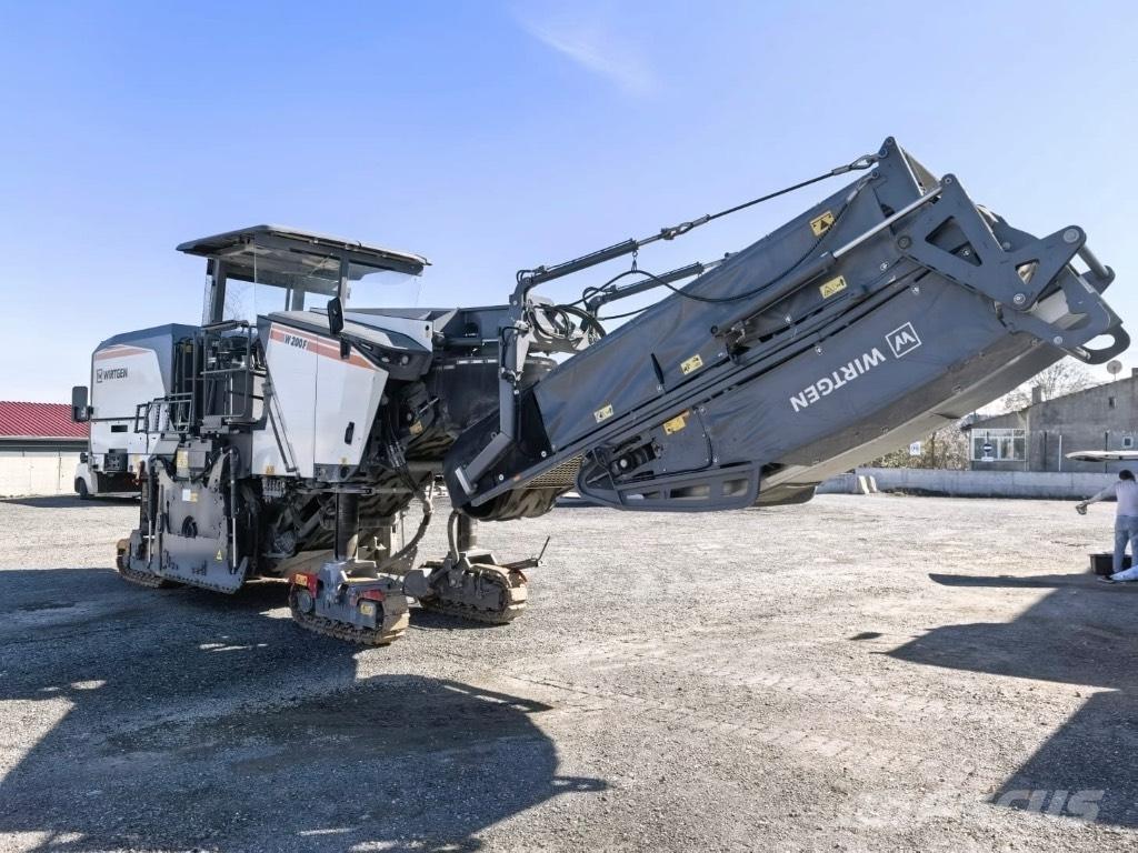 Wirtgen W 200 F Kylmäasfalttikoneet