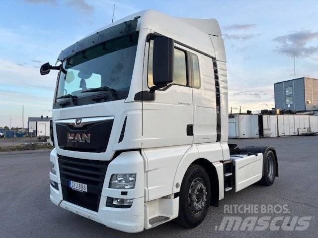 MAN TGX 18.460 Vetopöytäautot