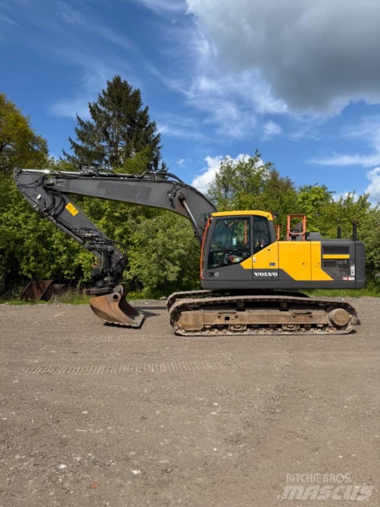 Volvo EC 220 EL Telakaivukoneet