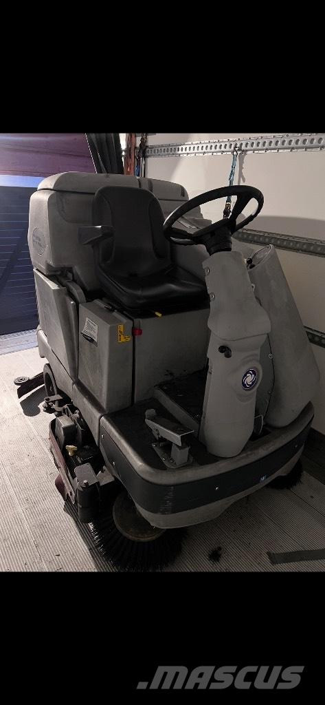 Nilfisk BR 1100S Yhdistelmäkoneet