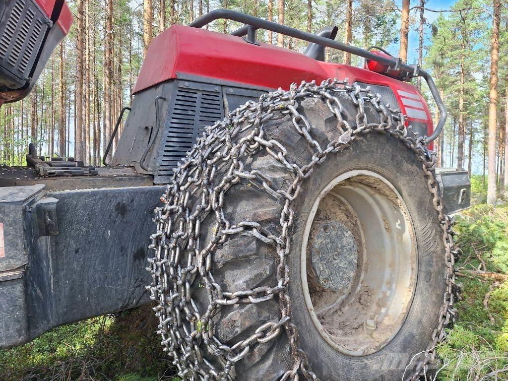 Komatsu 951 Harvesterit