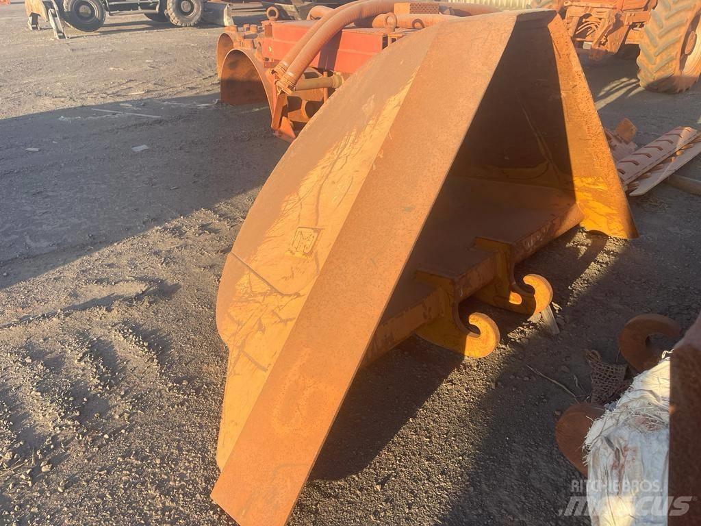 CAT 320 E Telakaivukoneet