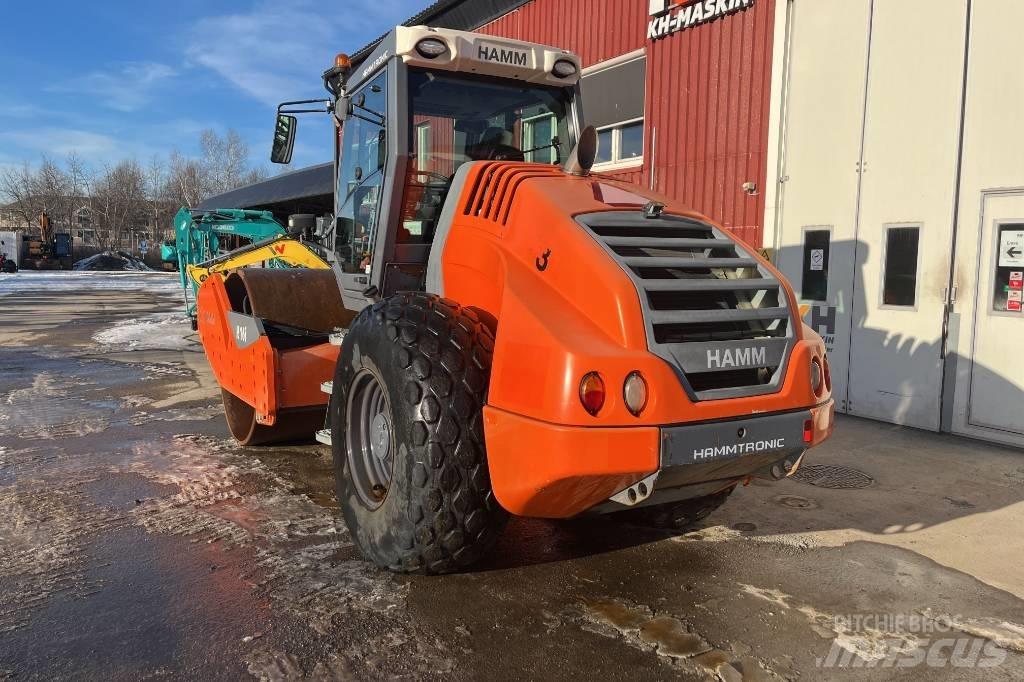 Hamm H16 Yksivalssijyrät