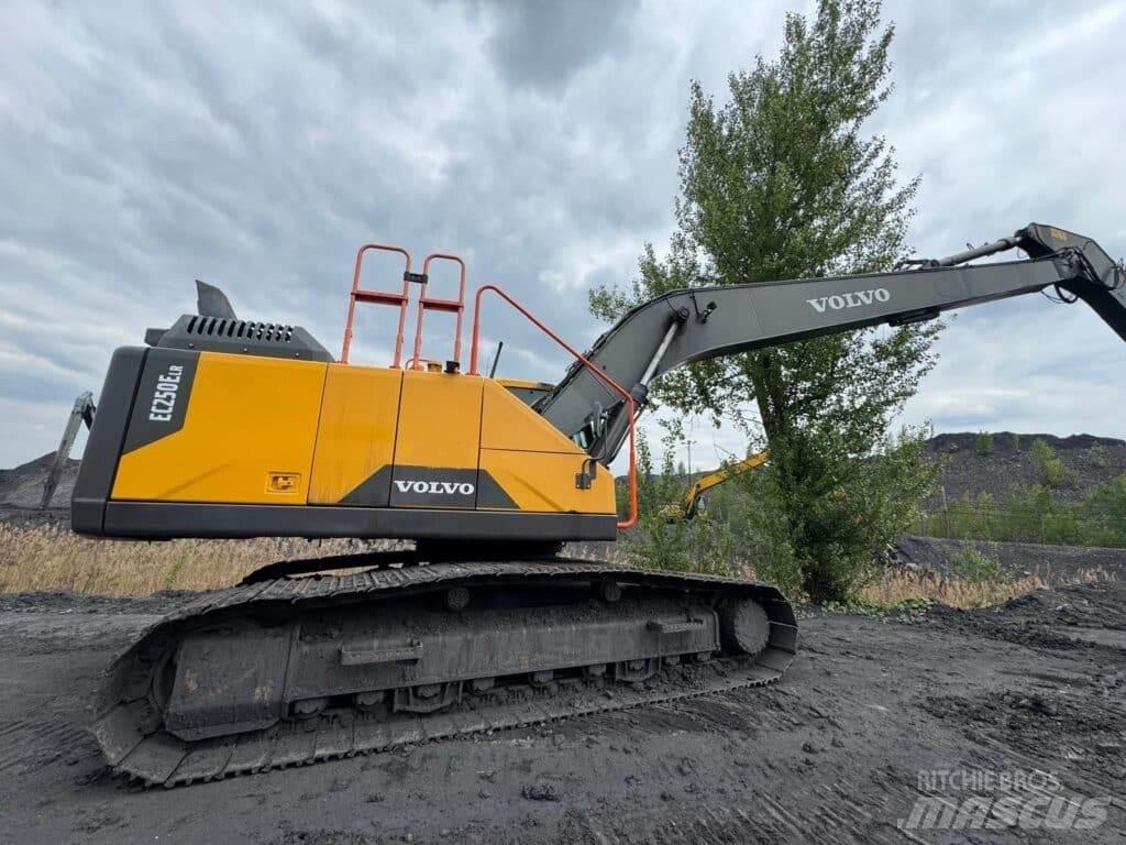 Volvo EC250ELR Telakaivukoneet