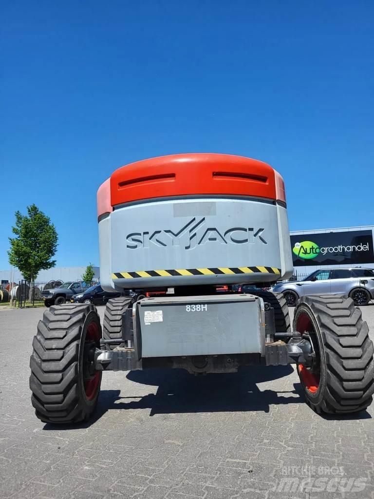 SkyJack SJ 46AJ Kuukulkijat