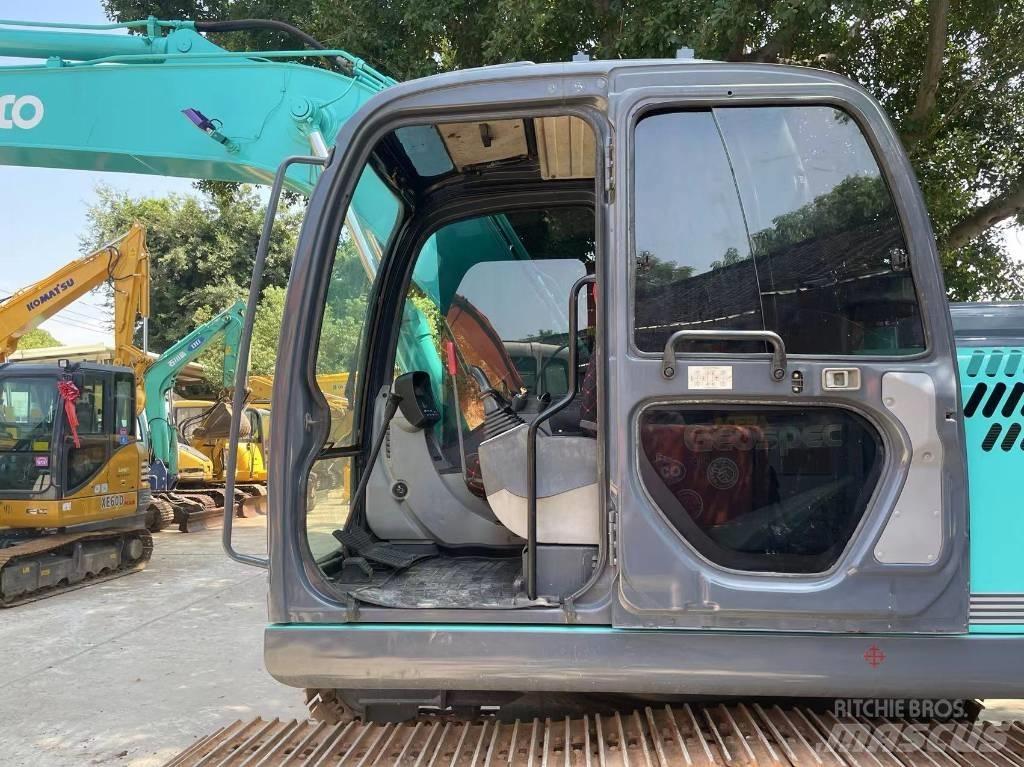 Kobelco SK130-8 Midikaivukoneet 7t - 12t