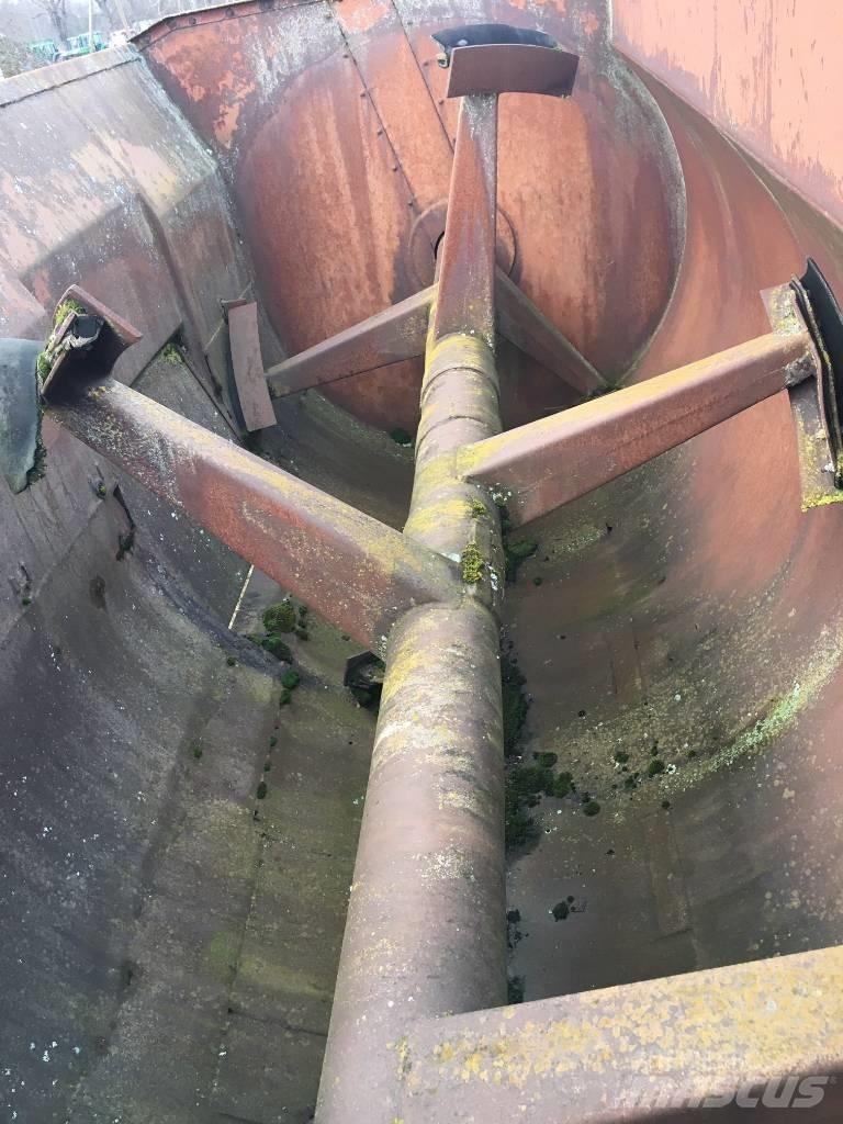 Samson feeder Rehuvaunut