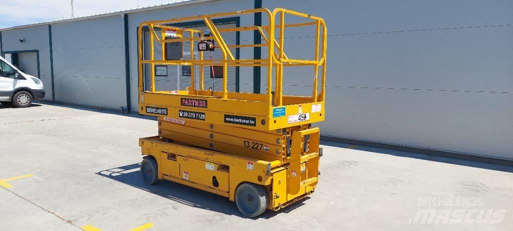 Haulotte Compact 10 Saksilavat