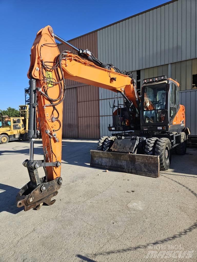 Doosan DX 165 W-5 Pyöräkaivukoneet