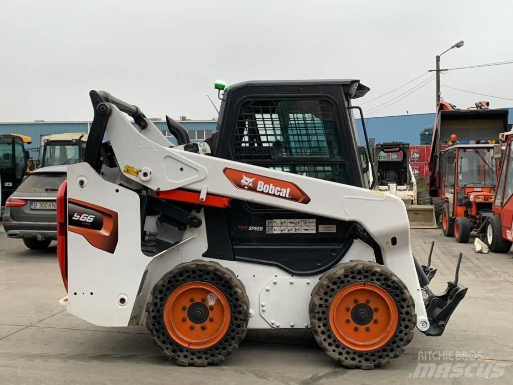 Bobcat S 66 Liukuohjatut kuormaajat