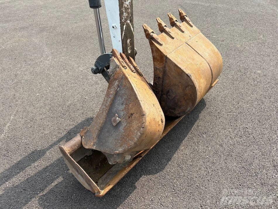 Neuson 38 Z 3 RD Minikaivukoneet < 7t