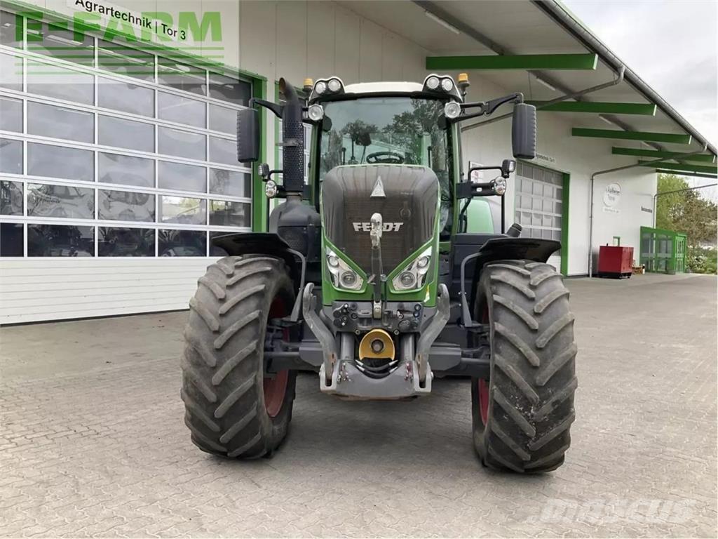 Fendt 826 vario s4 Traktorit