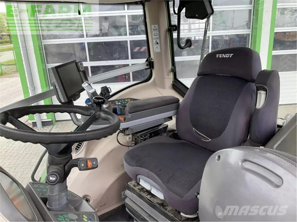 Fendt 826 vario s4 Traktorit