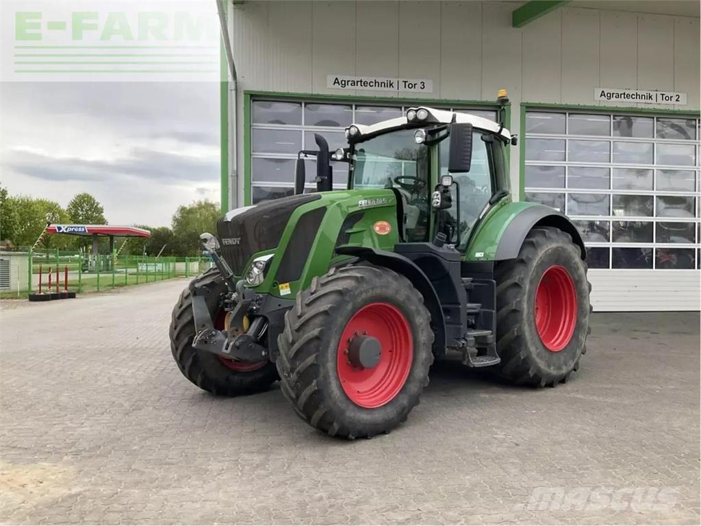 Fendt 826 vario s4 Traktorit