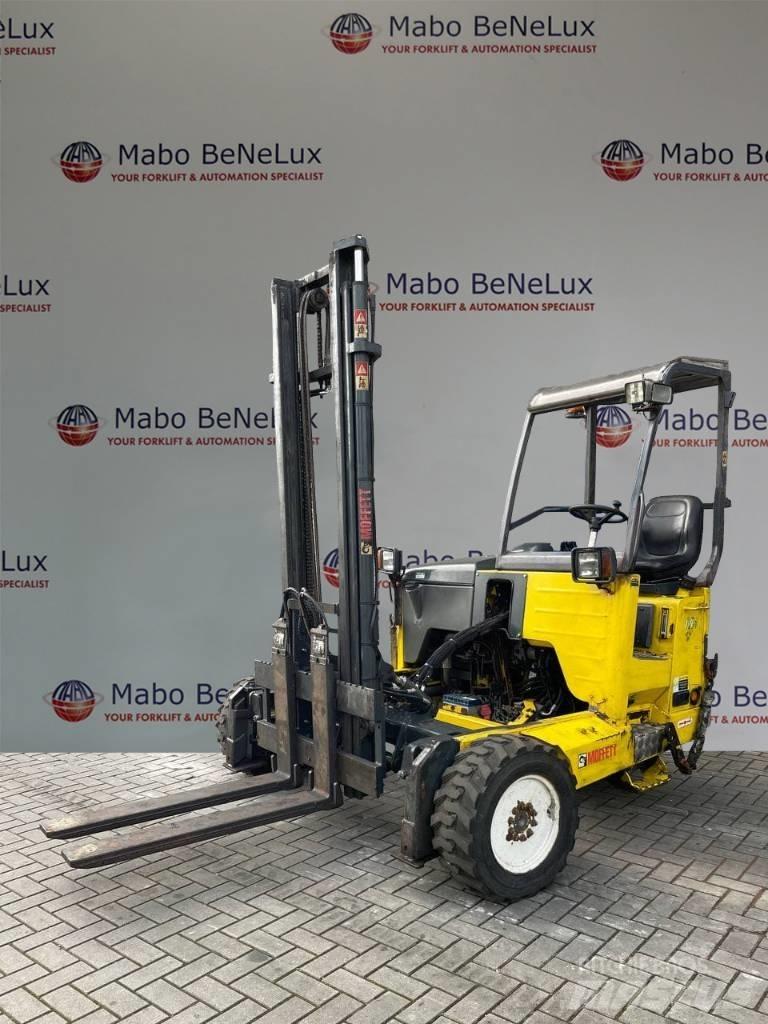 Moffett M5 Ajoneuvotrukit