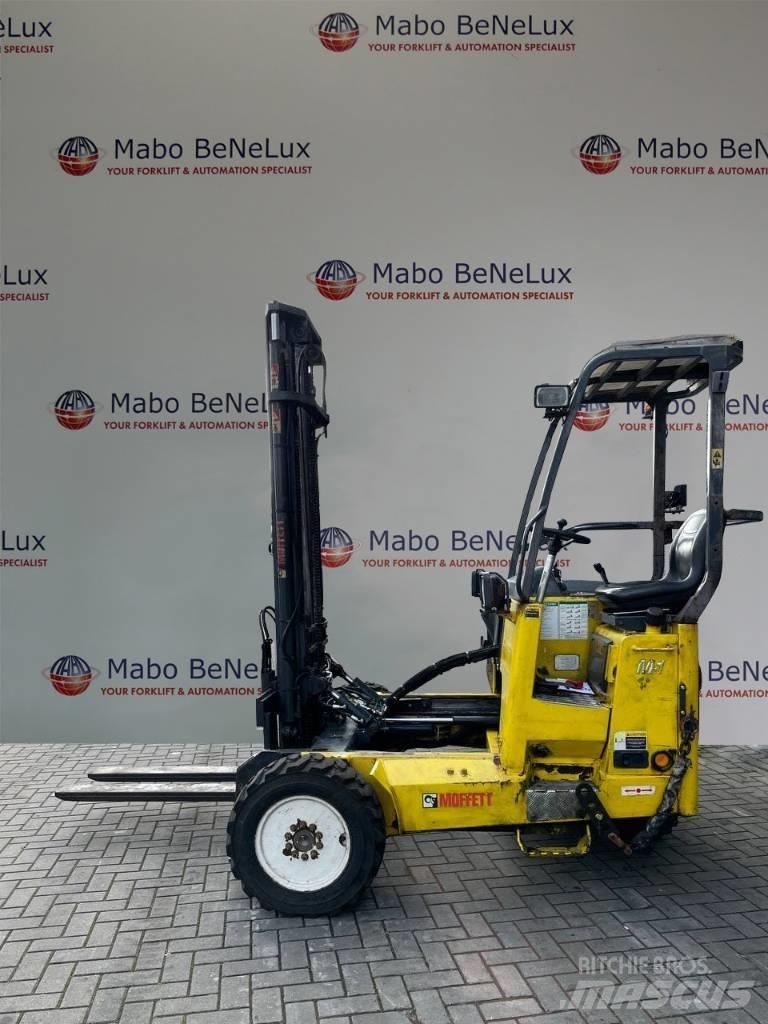 Moffett M5 Ajoneuvotrukit