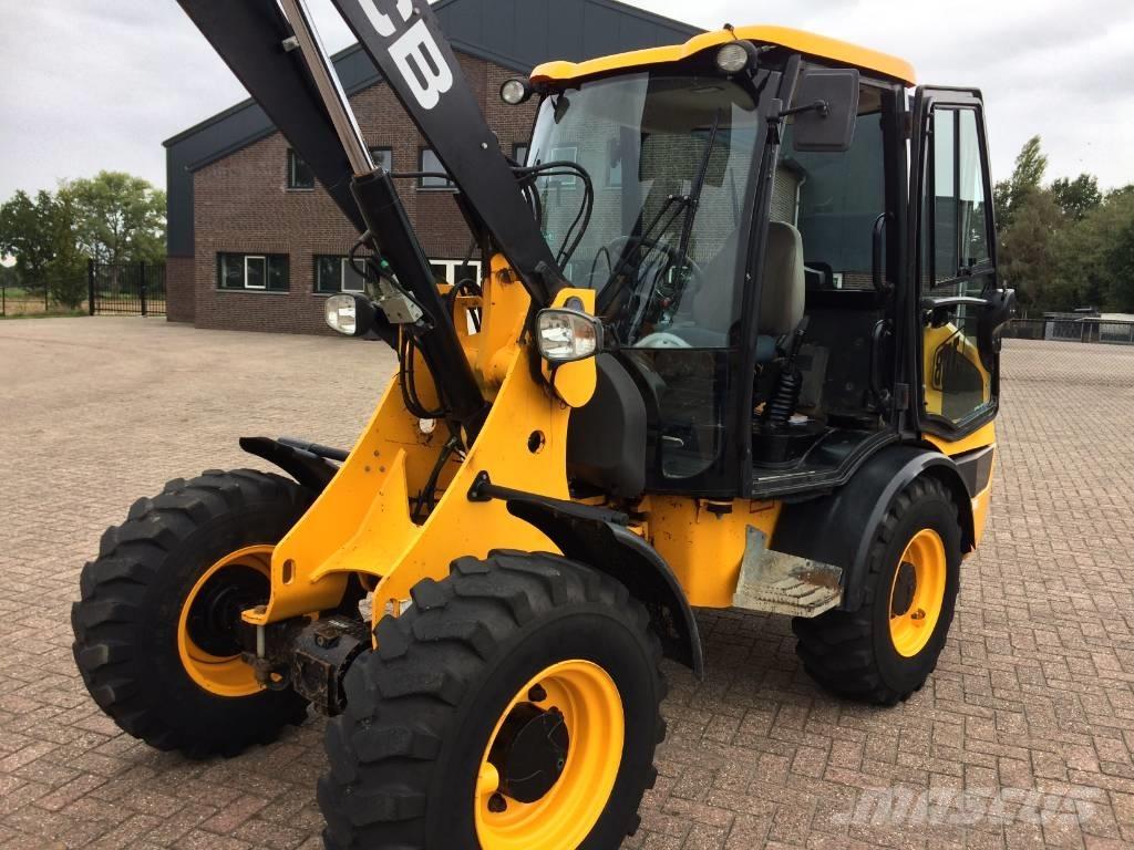 JCB 406 Pyöräkuormaajat