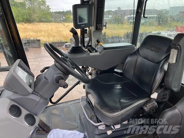 JCB Fastrac 4220 Traktorit