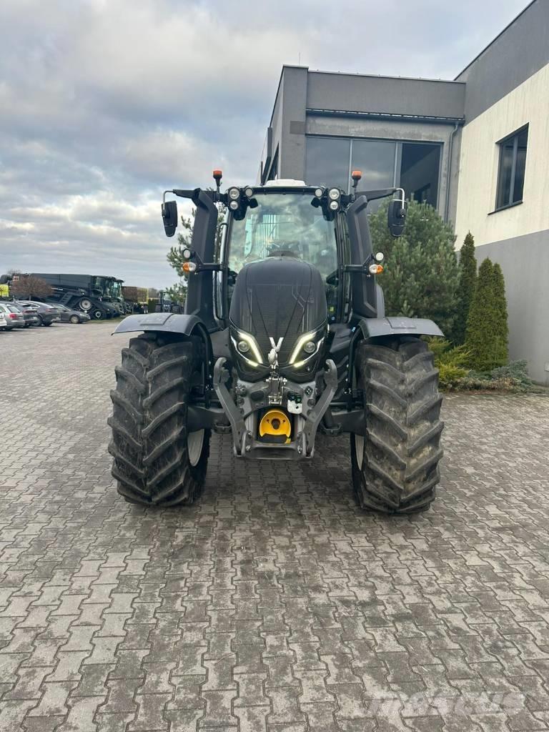 Valtra T 235 Traktorit