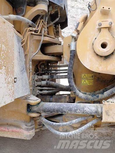 CAT 988K Pyöräkuormaajat