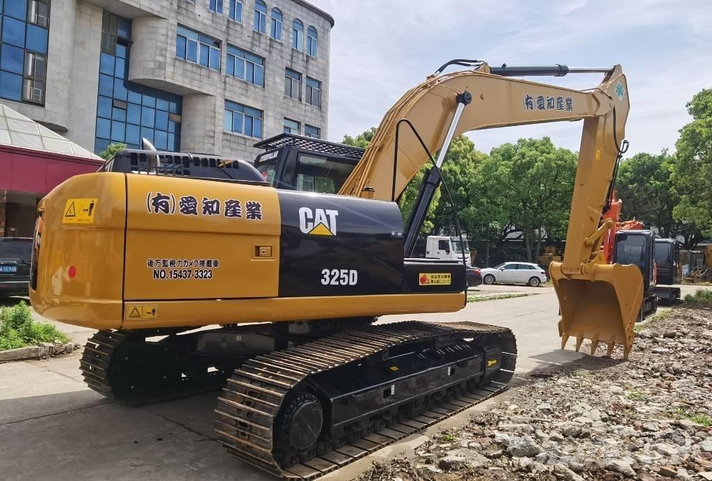 CAT 325 D Telakaivukoneet
