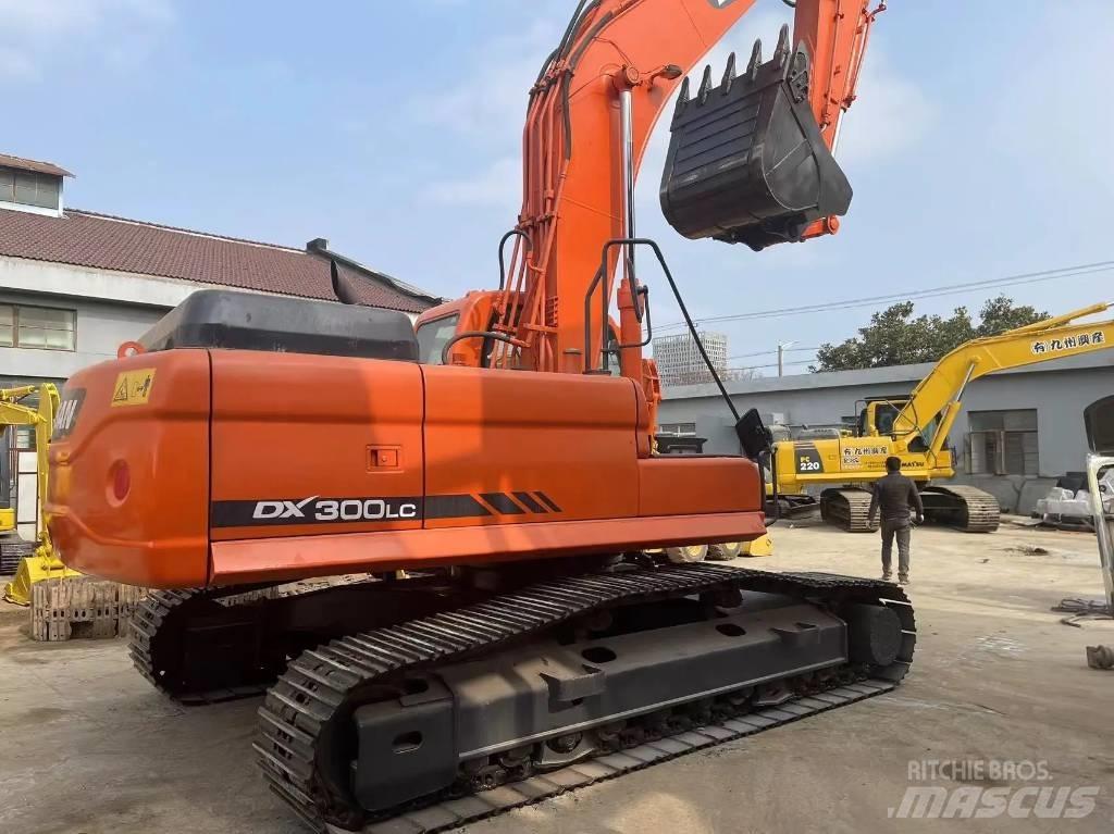 Doosan DX300LC Telakaivukoneet