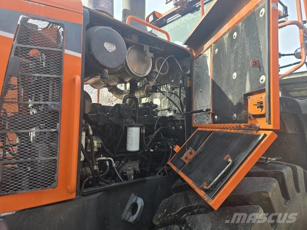 Doosan DL 300-5 Pyöräkuormaajat
