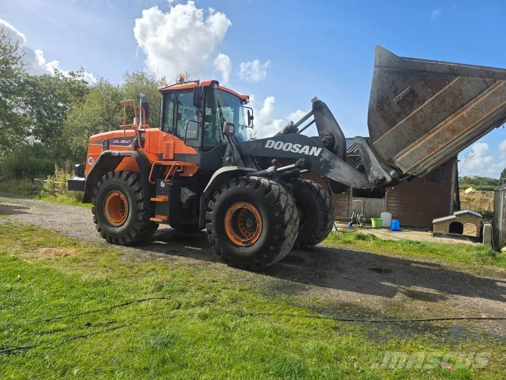 Doosan DL 300-5 Pyöräkuormaajat