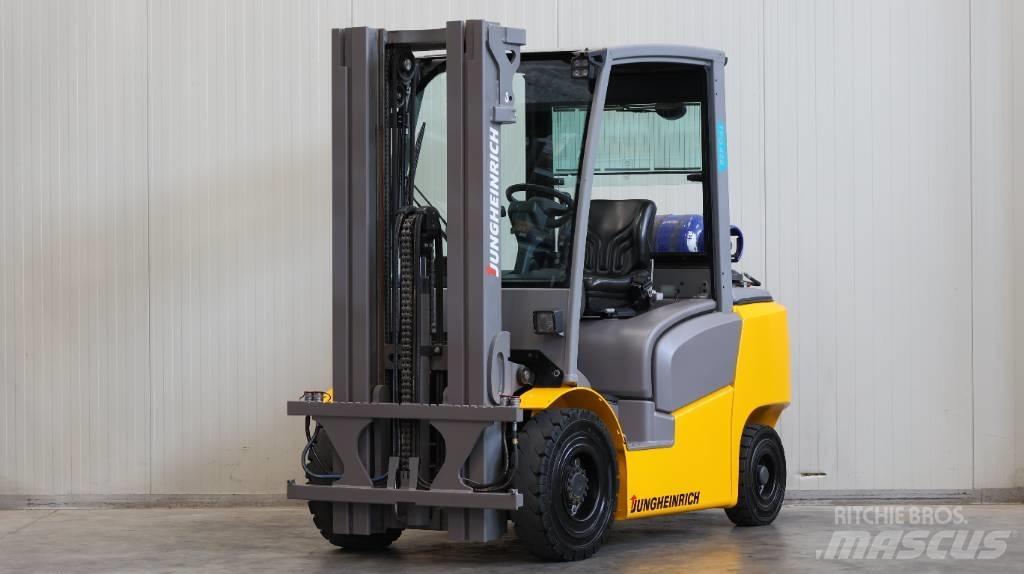 Jungheinrich TFG 425 Nestekaasutrukit