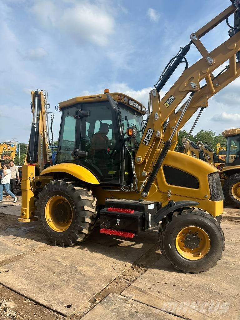 JCB 3 CX Kaivurikuormaajat