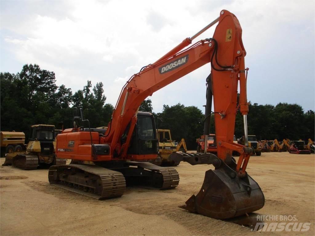 Doosan dx225 Telakaivukoneet