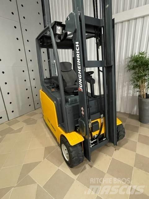 Jungheinrich EFG 218 Sähkötrukit