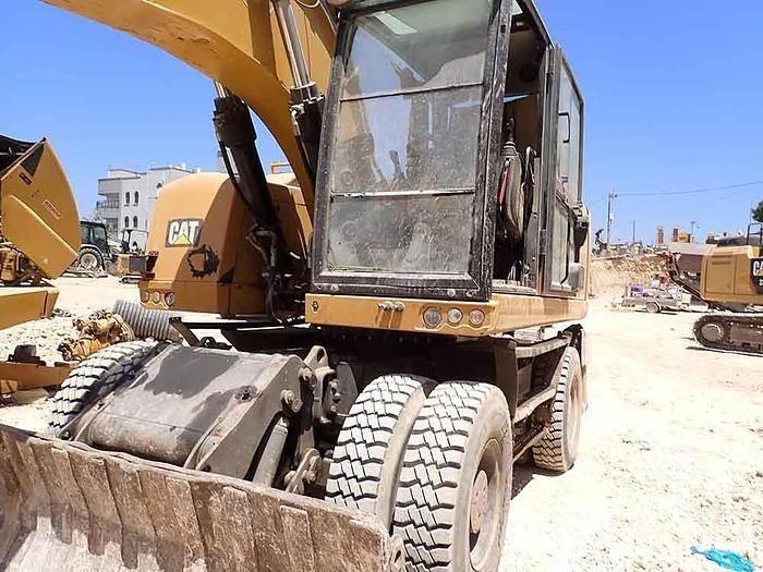 CAT M320F Erikoiskaivinkoneet