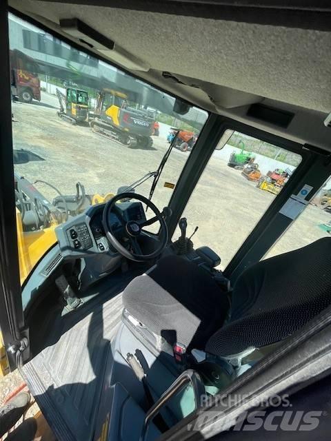 Volvo L 30 G Pyöräkuormaajat