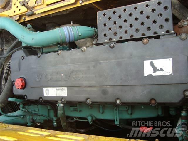 Volvo EC 460 B LC Telakaivukoneet