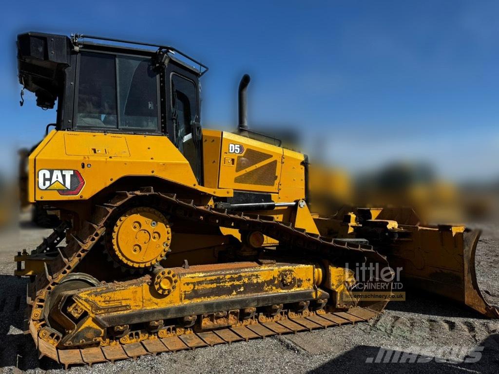CAT D 5 Telaketjupuskutraktorit