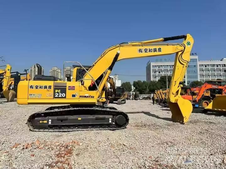 Komatsu PC 220 Telakaivukoneet