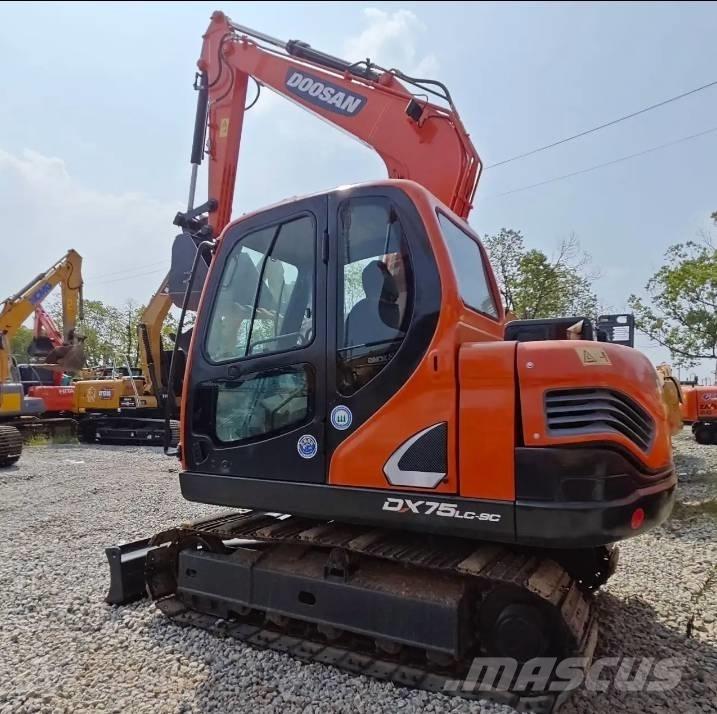 Doosan DX75-9C Midikaivukoneet 7t - 12t