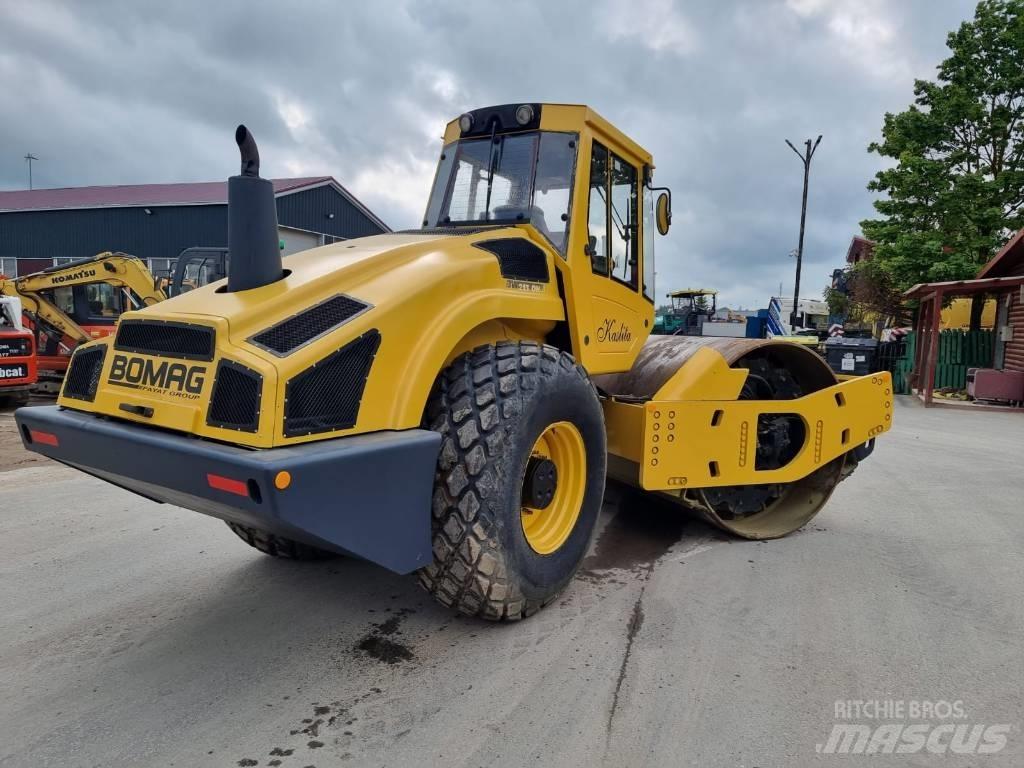 Bomag BW 213 D H-4 Yksivalssijyrät