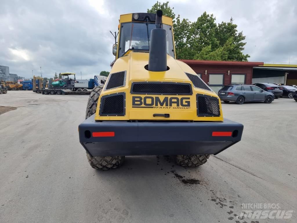 Bomag BW 213 D H-4 Yksivalssijyrät