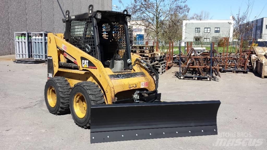 M3 Tilt dozer blade Muut materiaalinkäsittelykoneet
