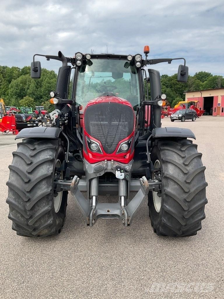 Valtra N174 Versu Traktorit