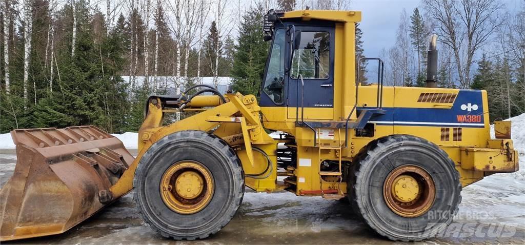 Komatsu WA380 Pyöräkuormaajat