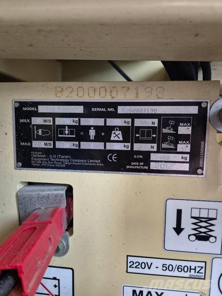 JLG 1930 ES Saksilavat