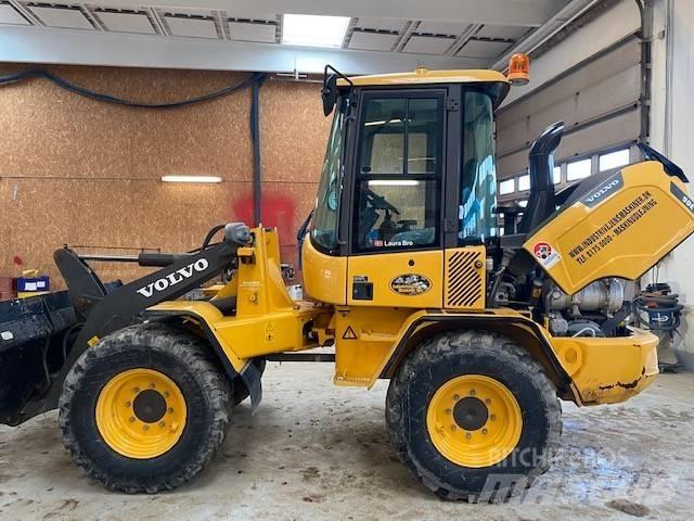 Volvo L 30 G Pyöräkuormaajat
