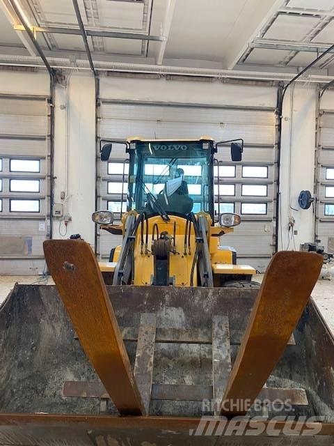 Volvo L 30 G Pyöräkuormaajat
