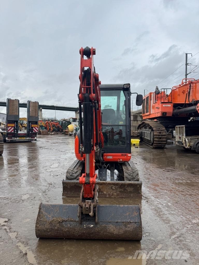 Kubota U 27-4 Minikaivukoneet < 7t