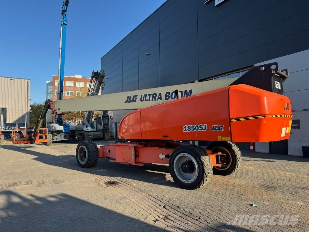 JLG 1850 SJ Teleskooppipuominostimet