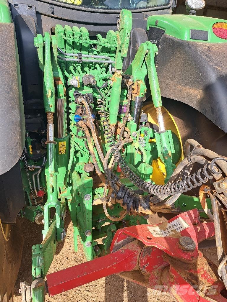 John Deere 6R 195 Traktorit