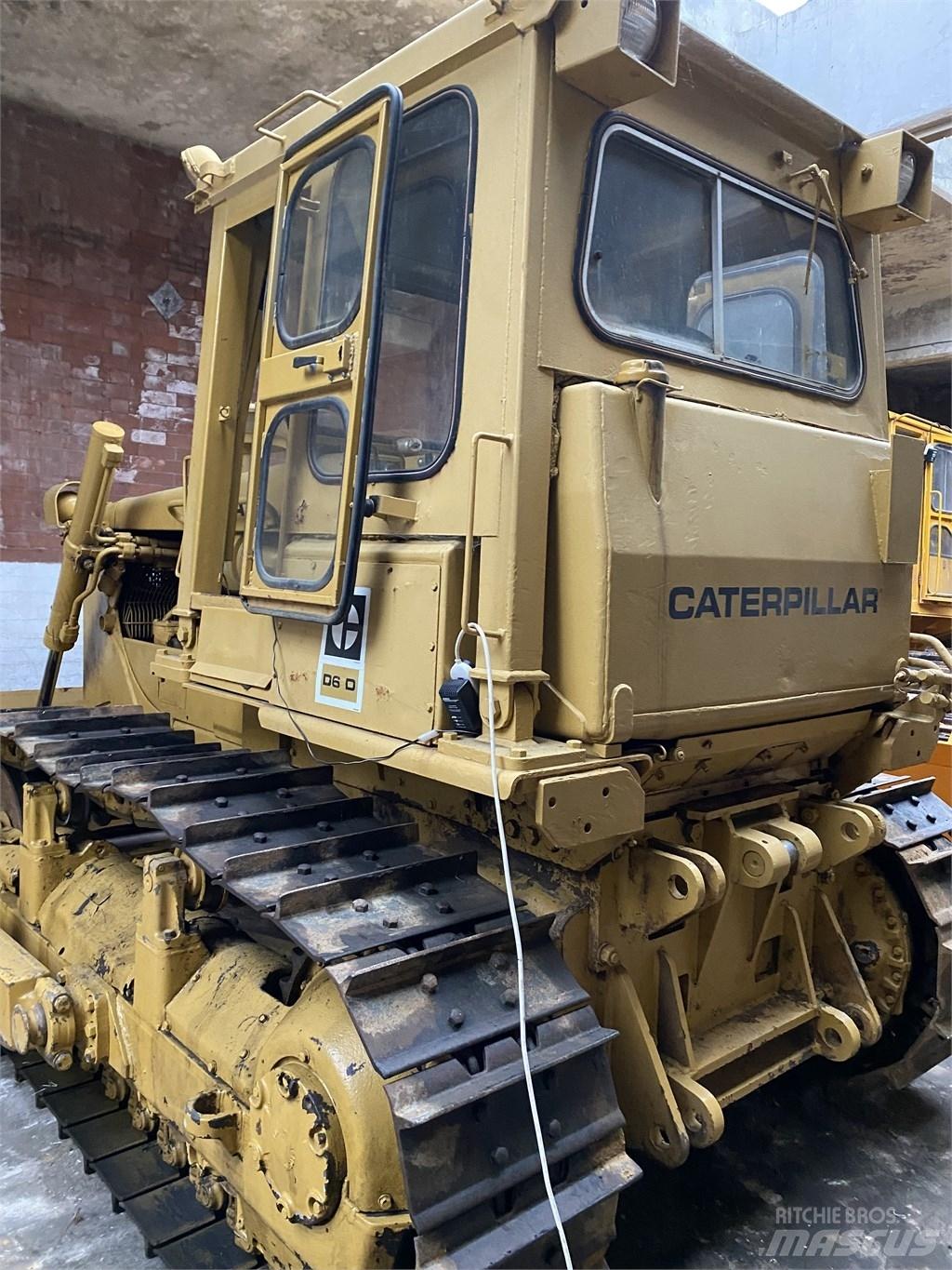 CAT D 6 D LGP Telaketjupuskutraktorit